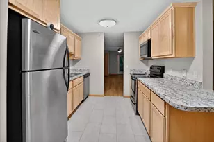 8206 Starr Grass Dr, Madison, WI 53719 - Photo 2