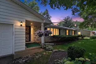 3306 Kingston Dr, Madison, WI 53713 - Photo 4