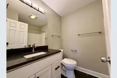 824 E Dayton Street, Madison, WI 53703 - Photo 16