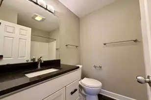 824 E Dayton St, Madison, WI 53703 - Photo 16