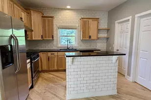 824 E Dayton St, Madison, WI 53703 - Photo 6