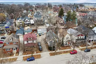 824 E Dayton St, Madison, WI 53703 - Photo 22