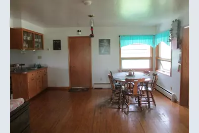 E3976 Lake Road, Hillpoint, WI 53937 - Photo 14