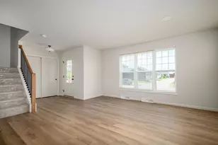 1043 Merri-Hill Dr, Oregon, WI 53575 - Photo 2