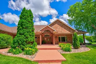 2424 Saint Albert the Great Drive, Sun Prairie, WI 53590 - Photo 14