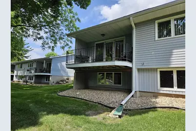 1720 Elizabeth Street, Baraboo, WI 53913 - Photo 1