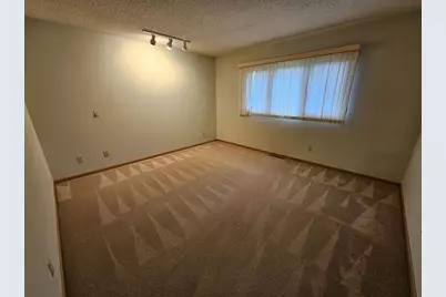 1720 Elizabeth Street, Baraboo, WI 53913 - Photo 8