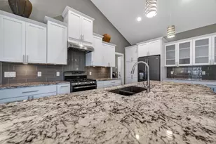 1013 Tara Ln, Waunakee, WI 53597 - Photo 12