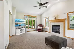 4230 Redtail Pass, Middleton, WI 53562 - Photo 4