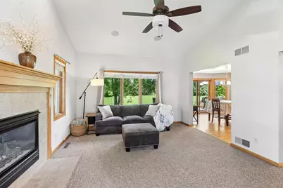 4230 Redtail Pass, Middleton, WI 53562 - Photo 8