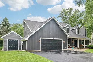 740 Glenwood Ct, Jefferson, WI 53549 - Photo 4