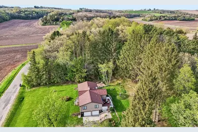 5030 S Valley Road, Black Earth, WI 53515 - Photo 4