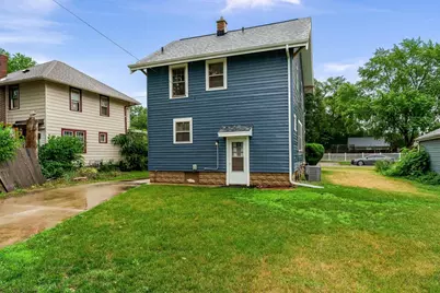 1114 Lincoln Avenue, Beloit, WI 53511 - Photo 6