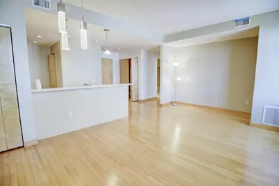 309 W Washington Avenue #606, Madison, WI 53703 - Photo 4