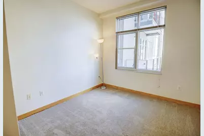 309 W Washington Avenue #606, Madison, WI 53703 - Photo 10