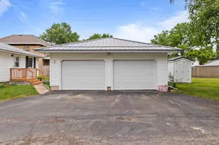 137 S Vine St, Kingston, WI 53939 - Photo 24