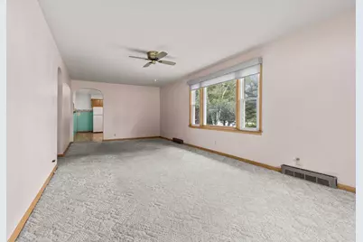 137 S Vine Street, Kingston, WI 53939 - Photo 8