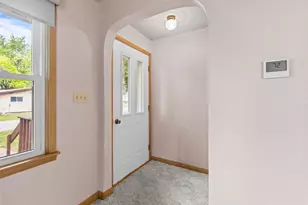 137 S Vine St, Kingston, WI 53939 - Photo 10