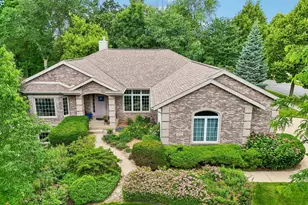1802 Pineview Dr, Verona, WI 53593 - Photo 1