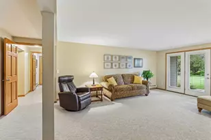 1802 Pineview Dr, Verona, WI 53593 - Photo 36