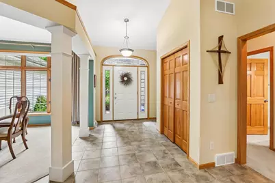 1802 Pineview Drive, Verona, WI 53593 - Photo 4