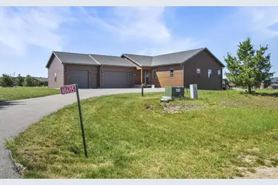 N8605 N Log Cabin Court, New Lisbon, WI 53950 - Photo 34