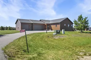 N8605 N Log Cabin Ct, New Lisbon, WI 53950 - Photo 34