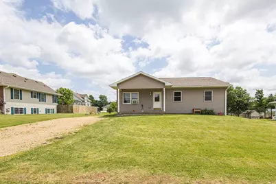 614 S Lincoln Street, Cuba City, WI 53807 - Photo 26
