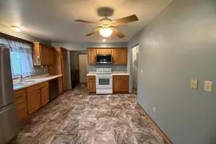 906 Prospect Ave, Beaver Dam, WI 53916 - Photo 24