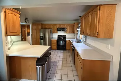906 Prospect Avenue, Beaver Dam, WI 53916 - Photo 2