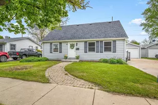 1204 E Wisconsin St, Delavan, WI 53115 - Photo 2