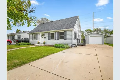 1204 E Wisconsin Street, Delavan, WI 53115 - Photo 4
