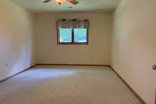 109 Elizabeth Ct, Deerfield, WI 53531 - Photo 10