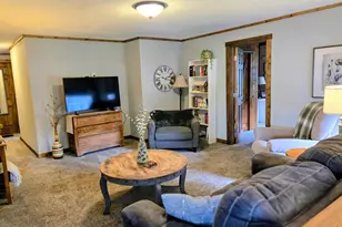 1326 Gartland Ave, Janesville, WI 53548 - Photo 10
