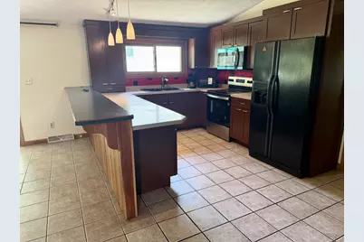 1475 Pineview Drive, Reedsburg, WI 53959 - Photo 6