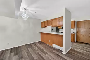 6949 Chester Dr, Madison, WI 53719 - Photo 8