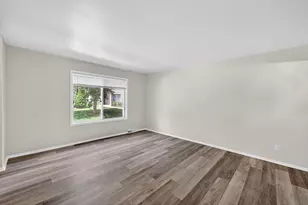 6949 Chester Dr, Madison, WI 53719 - Photo 6