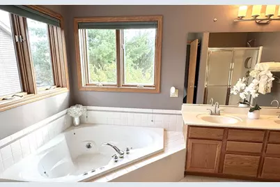 7129 Countrywood Lane, Madison, WI 53719 - Photo 22