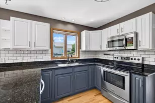 7129 Countrywood Ln, Madison, WI 53719 - Photo 12