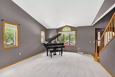 7129 Countrywood Lane, Madison, WI 53719 - Photo 8