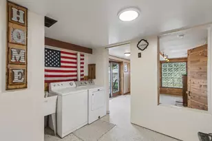 10328 W State Road 81, Beloit, WI 53511 - Photo 26