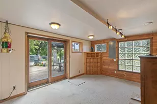 10328 W State Road 81, Beloit, WI 53511 - Photo 20