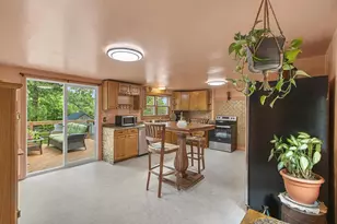 10328 W State Road 81, Beloit, WI 53511 - Photo 6