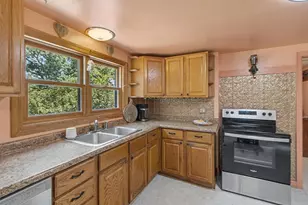 10328 W State Road 81, Beloit, WI 53511 - Photo 16
