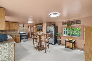 10328 W State Road 81, Beloit, WI 53511 - Photo 10