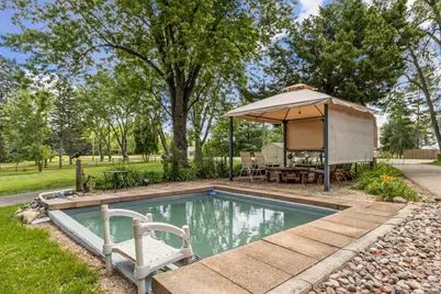 10328 W State Road 81, Beloit, WI 53511 - Photo 2
