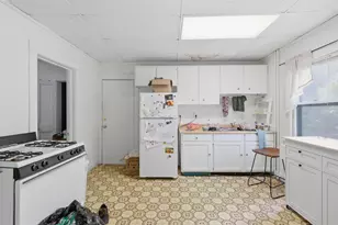 2069 Winnebago St, Madison, WI 53704 - Photo 8