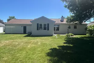 919 N Wuthering Hills Dr, Janesville, WI 53546 - Photo 34