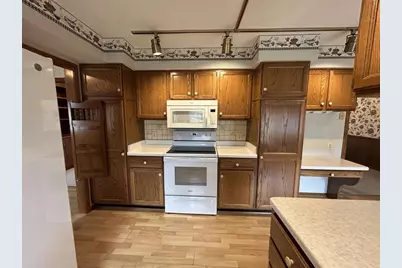 919 N Wuthering Hills Drive, Janesville, WI 53546 - Photo 22