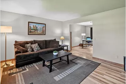 5651 Byrneland Street, Fitchburg, WI 53711 - Photo 10